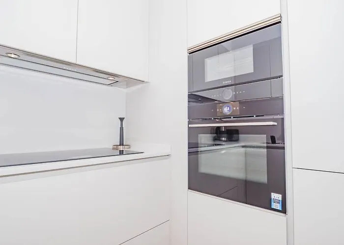 Canido 143 By Ybh Apartmán *